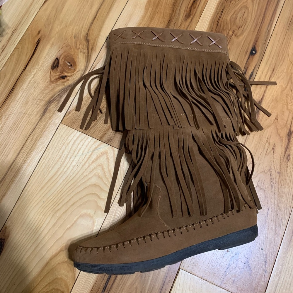 Moccasin boots